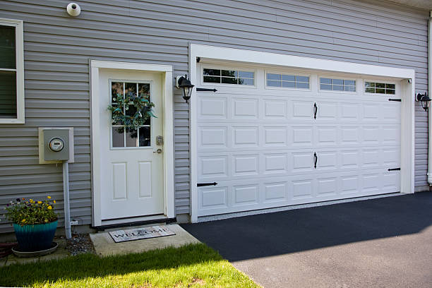 24/7 Emergency Garage Door Panel Replacement experts in Garden Plain, KS